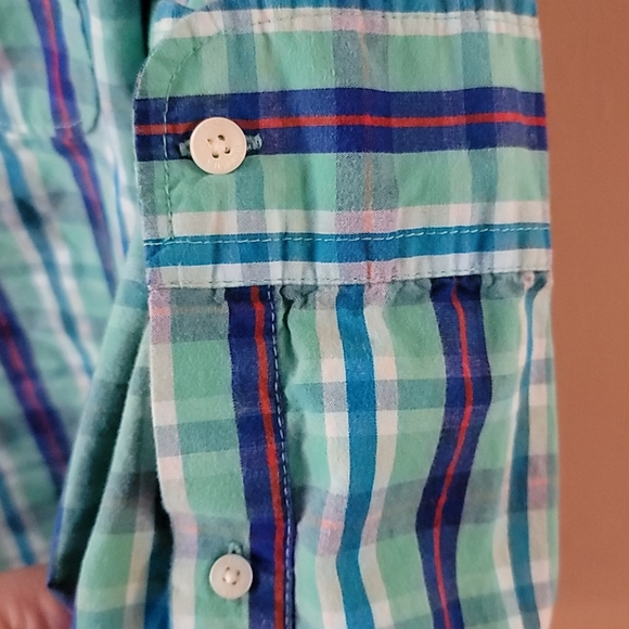 Hollister 100% cotton Button Down Size Medium - Picture 4 of 9